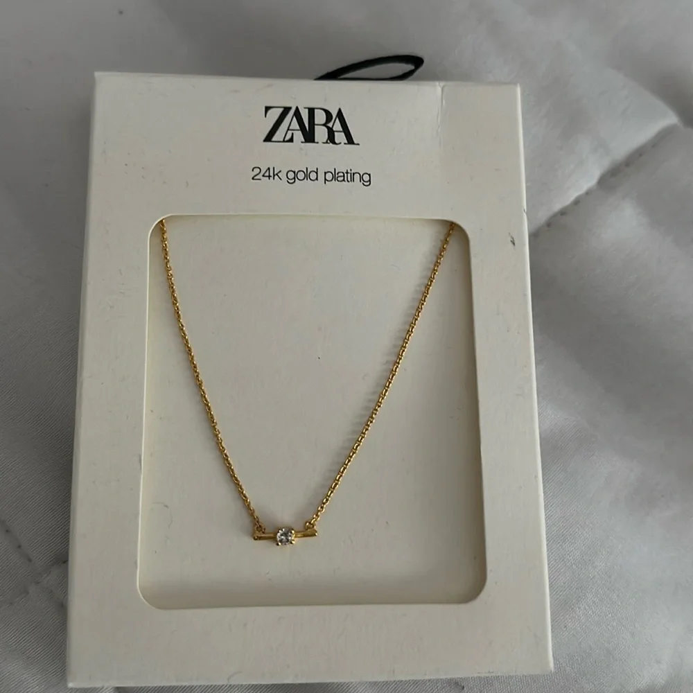Zara necklace with little diamond - Picture 1 of 1
